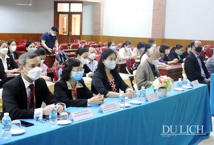 Ban Giám khảo có sự tham dự của CLB Quản lý buồng Việt Nam, HHKS Việt Nam và Trường Cao đẳng Du lịch Hà Nội